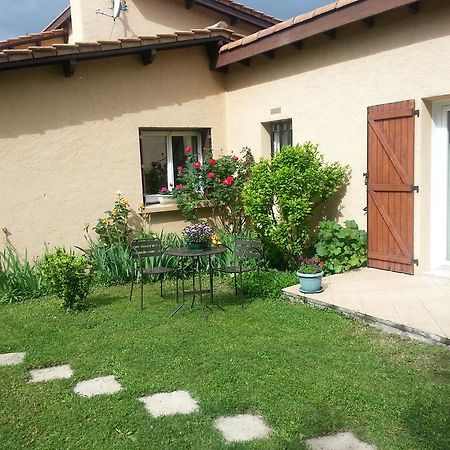 Marievalerianne Hotel Mirefleurs Exterior foto